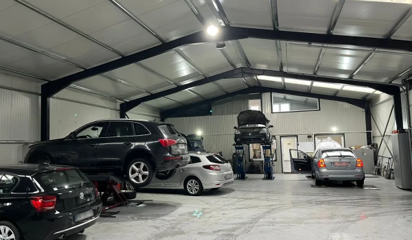 Galerie service auto Campulung